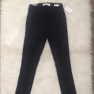 PacSun black jeggings. NWT. Size 25